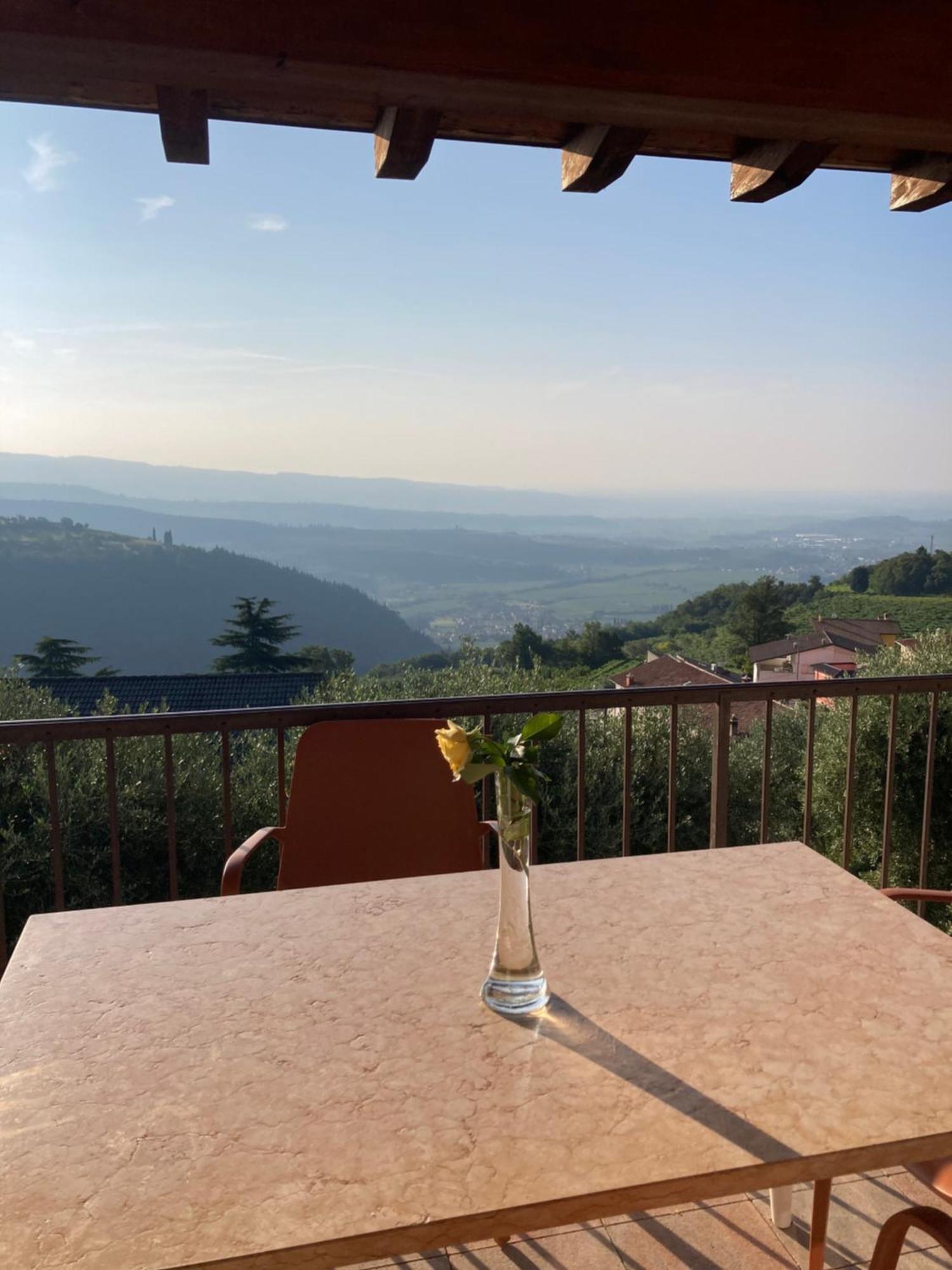 Bed and Breakfast La Terrazza In Collina Cavalo Екстер'єр фото